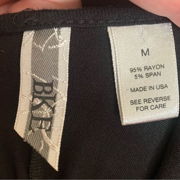 Gorgeous BKE Sequin Tank Top in Black & Silver, Size Medium - Picture 3 of 8